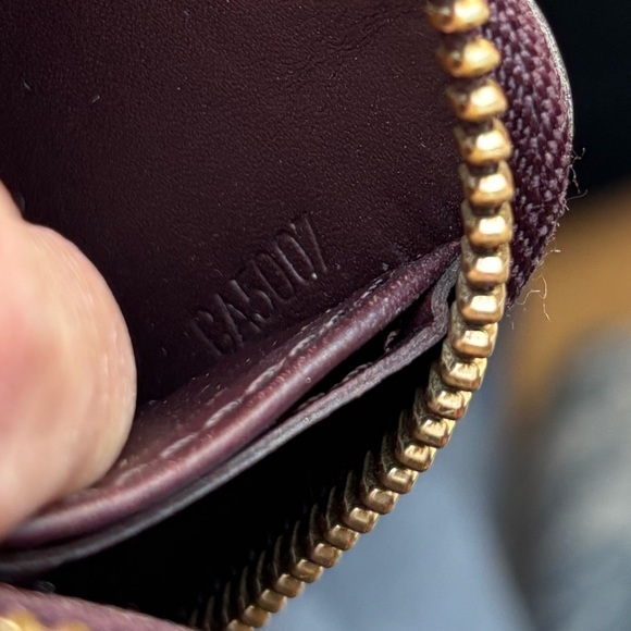Louis Vuitton wine colored Vernis Zippy Wallet - Picture 13 of 13